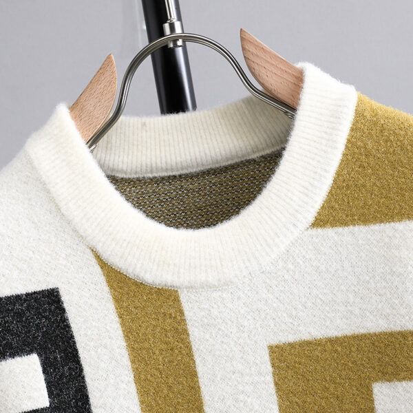 Men's Letter Jacquard Round Neck Loose Casual Sweater - Image 3