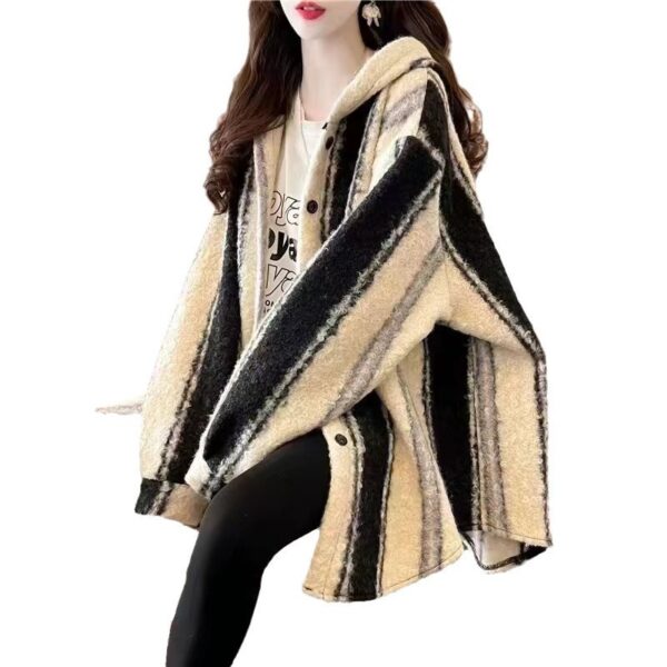 Women's Korean-style Winter Hooded Profile Striped Woolen Coat - Image 3